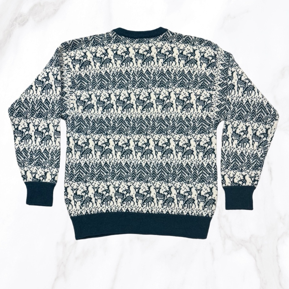 The Shetland Collection Green/White 100% Pure New Wool Reindeer Crewneck, Size M - Picture 3 of 8